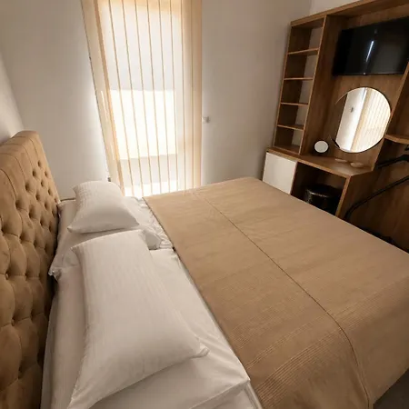 Morisol 5, Elegantan Za 3 Osobe * 메덜린